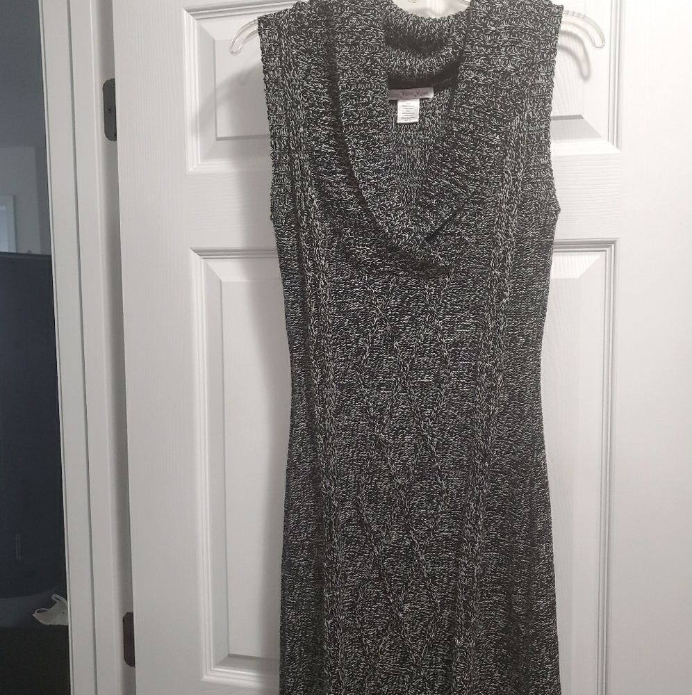 Gray sleeveless sweater dress